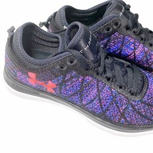 Under armour threadborne women’s shoe SZ 7 purple
